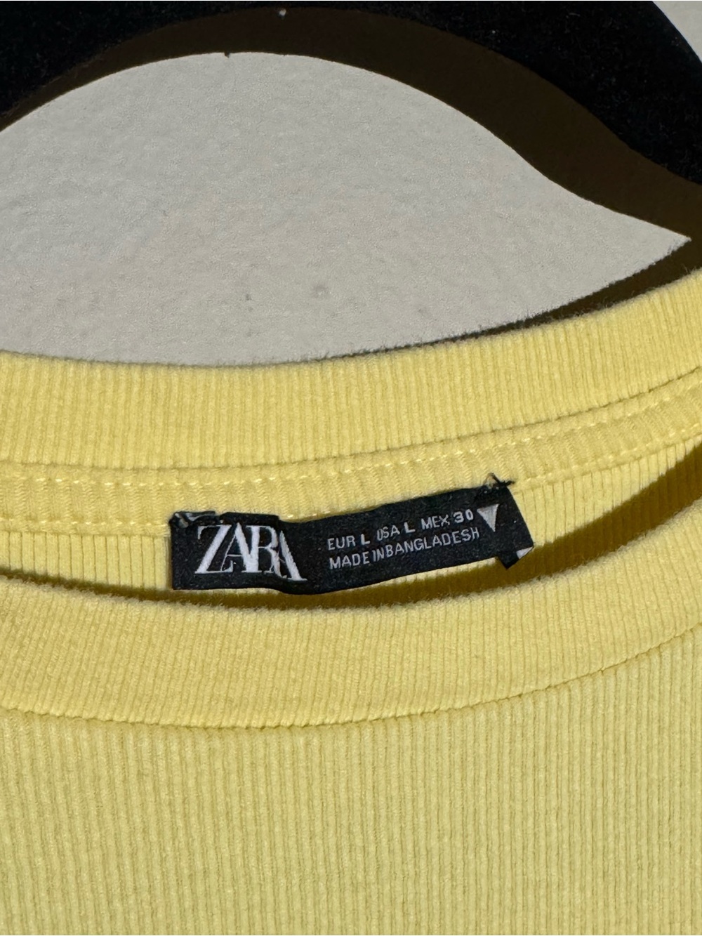 ZARA Pale Yellow Ruffle Sleeve Ribbed Tank - Picture 2 of 3